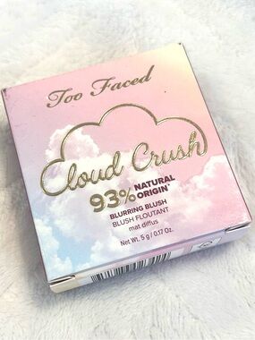 Too Faced Cloud Crush Blurring Blush - Berry Dreamy